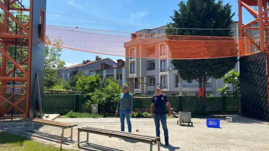 Afet gönüllüleri Körfez'de hazır kıta
