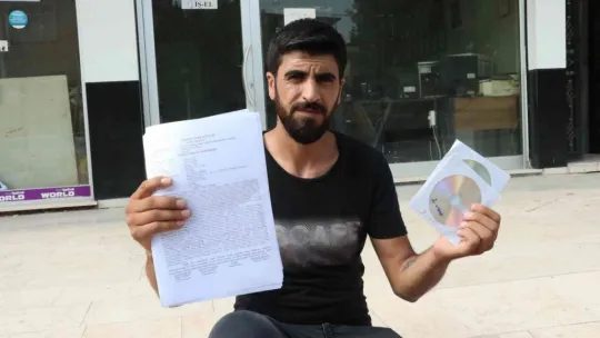 En yakınları tarafından cadde ortasında darp edildi