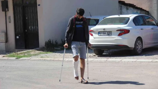 Yakınları tarafından darp edilmişti, bu sefer de ayağından vuruldu