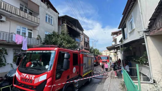 Ağlatan yangın: 1'i bebek 4 kişi dumandan etkilendi