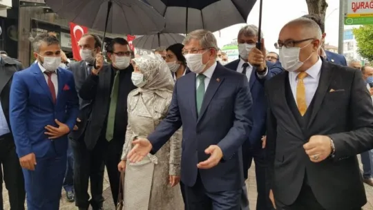 Ahmet Davutoğlu Kocaeli'ne geldi