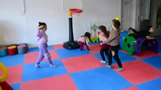 Ailesine ziyarete gitmişti, depreme yakalandı