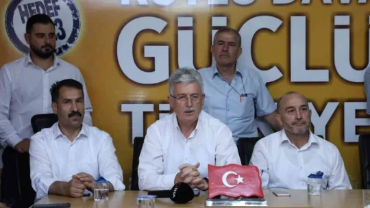 AK Parti Kocaeli tam kadro sahalarda