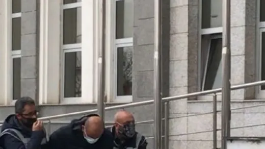 Küfürbaz şahsa yurt dışı yasağı