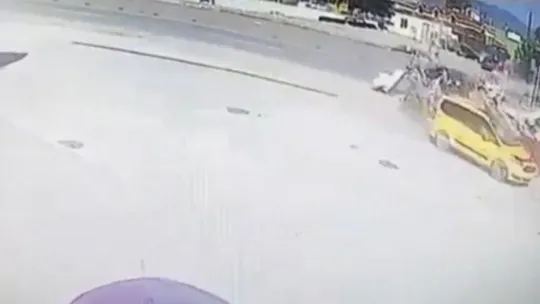 Akaryakıt istasyonundaki feci kaza kamerada