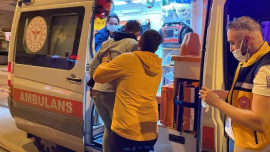 Alacak verecek kavgası kanlı bitti: 2 yaralı