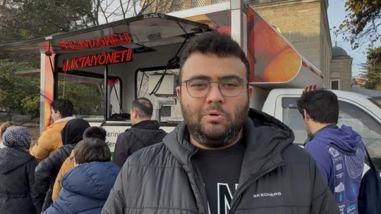 Aldığı hisseler çakılınca, patron gitsin diye lokma dağıttı