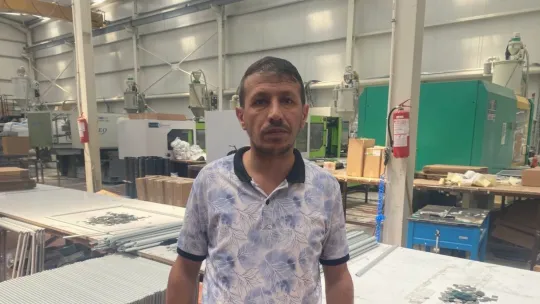 Alev alev yanan fabrika kesimhanede yeniden küllerinden doğdu
