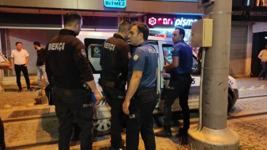 Kavga çıkaran çift gözaltına alındı