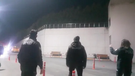 Alkollü şahıslar hastanede kavga çıkardı: 2 gözaltı!