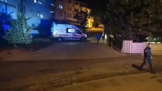 Ocakta unutulan yemek yangın çıkardı