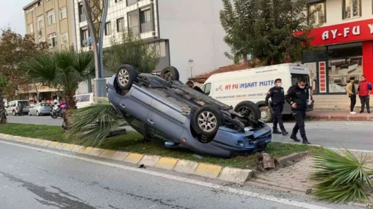 Alkollü sürücü düz yolda takla attı!