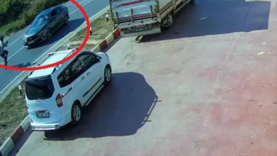 Alkollü sürücünün çarptığı yayayı zıplaması kurtardı