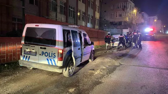 Alkollü ve ehliyetsiz sürücü polisten kaçtı