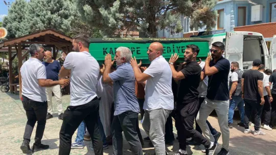 Amcaları tarafından öldürülen 2 kardeş defnedildi