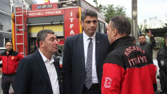 Anne-kızın yaşadığı ev alevlere teslim oldu