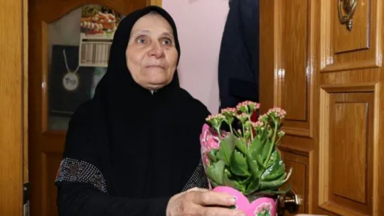 Anneleri mutlu etmek için mesafe tanımadılar