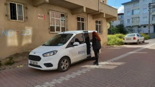 'Annemin mezarını öpmek istiyorum çare bulun' 