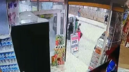 Annenin öldüğü, kızlarının yaralandığı feci kazada sürücülere ev hapsi cezası