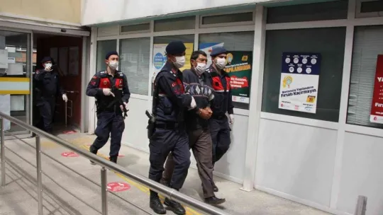 Annesi ve babası öldürülen genç kız: Baban seni bana satacak