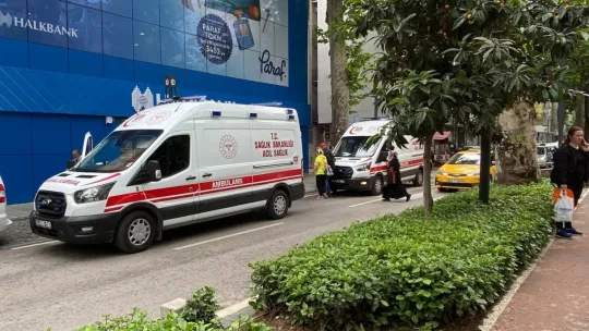 Apartman görevlisi, su basan dairede ölü bulundu