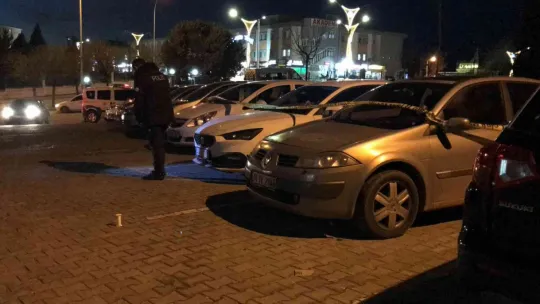 Arabasına binerken öldürüldü