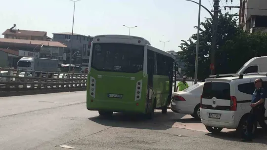 Ani fren yaptı, 2 yolcu yaralandı