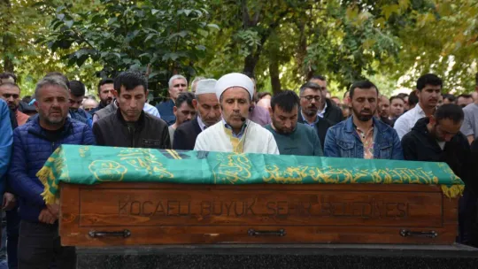 Minik Umut, son yolculuğuna uğurlandı