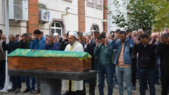 Minik Umut, son yolculuğuna uğurlandı