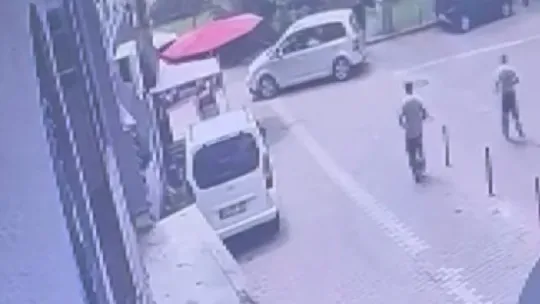 Aracıyla çarptığı ağaçların altında kalmıştı: Kaza anı ortaya çıktı