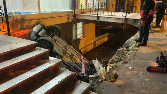 Araçta başlayan tartışma kazaya neden oldu: 1'i ağır 2 yaralı