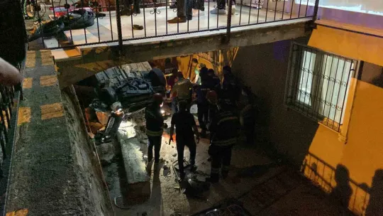 Araçta başlayan tartışma kazaya neden oldu: 1'i ağır 2 yaralı