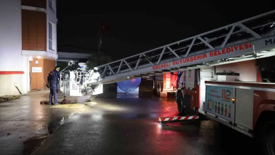 Arıtma tankeri fabrikasında yangın!