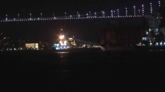 İstanbul Boğazı gemi trafiğine açıldı