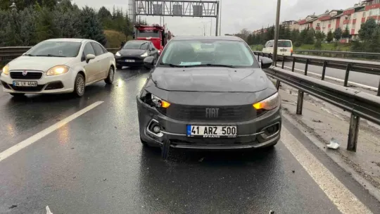 Arızalanan otomobil zincirleme kazaya sebep oldu: 1 yaralı