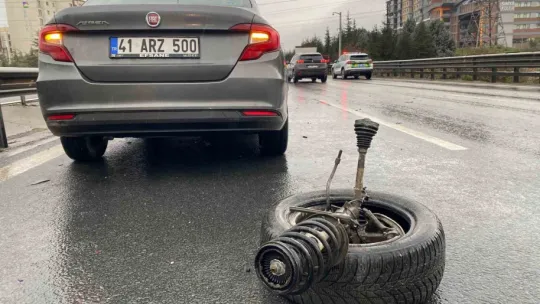 Arızalanan otomobil zincirleme kazaya sebep oldu: 1 yaralı