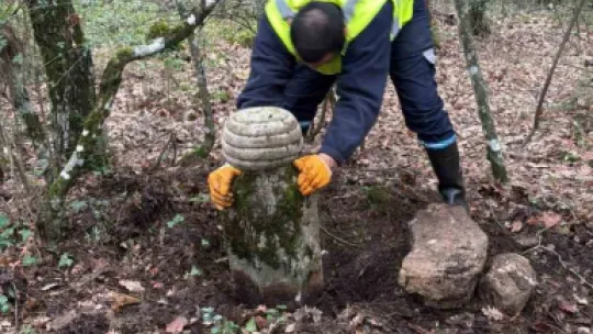 Asırlık Osmanlı mezarları yeniden ayağa kaldırıldı