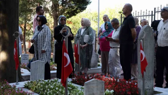 Asker arkadaşları Kocaeli'de özlem giderdi
