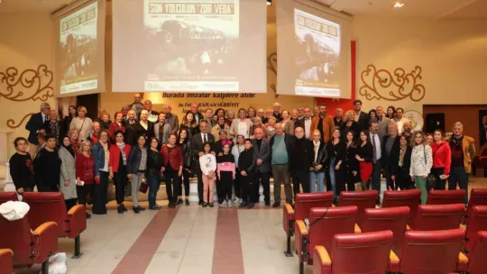 Atatürk belgesel gösterimiyle anıldı