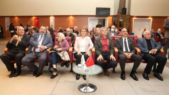 Atatürk belgesel gösterimiyle anıldı