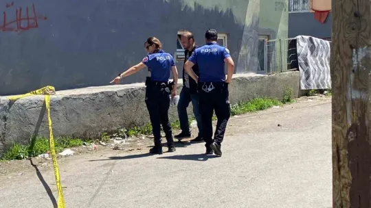Av tüfeğiyle sokakta dehşet saçtı: 2 yaralı