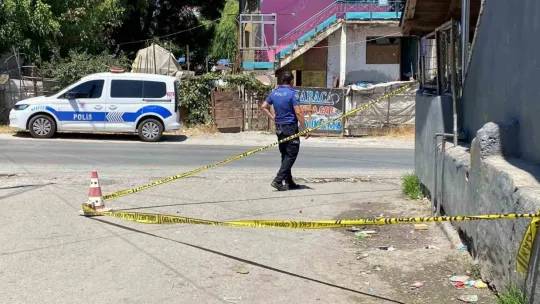 Av tüfeğiyle sokakta dehşet saçtı: 2 yaralı