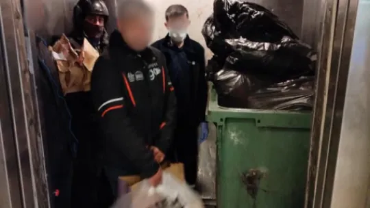 İzmit'teki o AVM'de kuryelere asansör yasak mı?