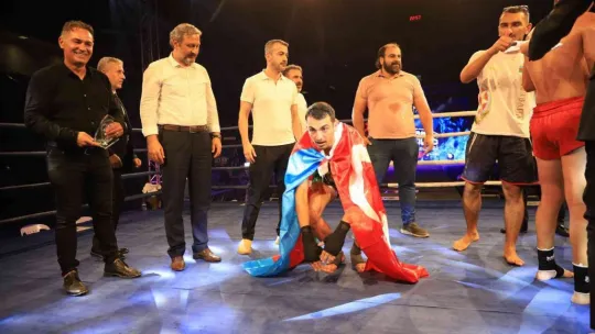 Azeri kick boksçu: Ermeni bir rakibim olsaydı adamı yerdim