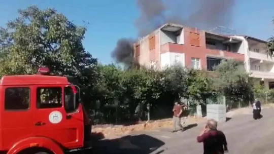 Babaannesine kızan genç evi yaktı