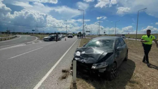 Babaeski'de trafik kazası: 3 yaralı