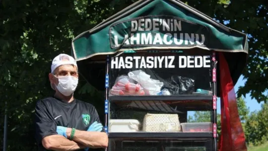 Babasından kalan yadigar seyyar arabasıyla sokak sokak gezerek lahmacun satıyor!