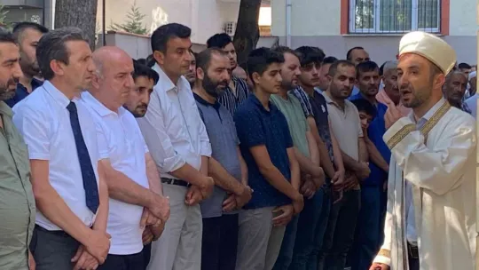 5 yaşındaki minik Ebrar son yolculuğuna uğurlandı