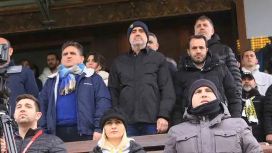 Babasının satın aldığı kulüpte profesyonel oldu
