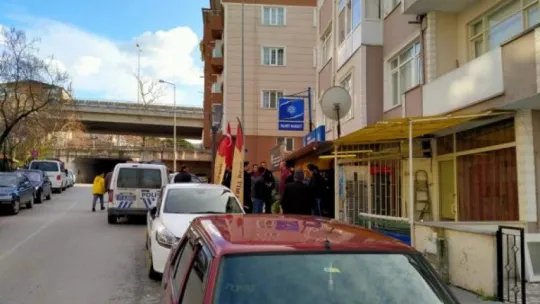 Babasının silahı ile oynarken kendini vurdu!